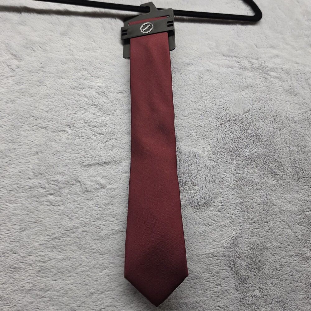 NWT Bespoke New York Men's Necktie Solid Red 600 Burgundy 100% Polyester